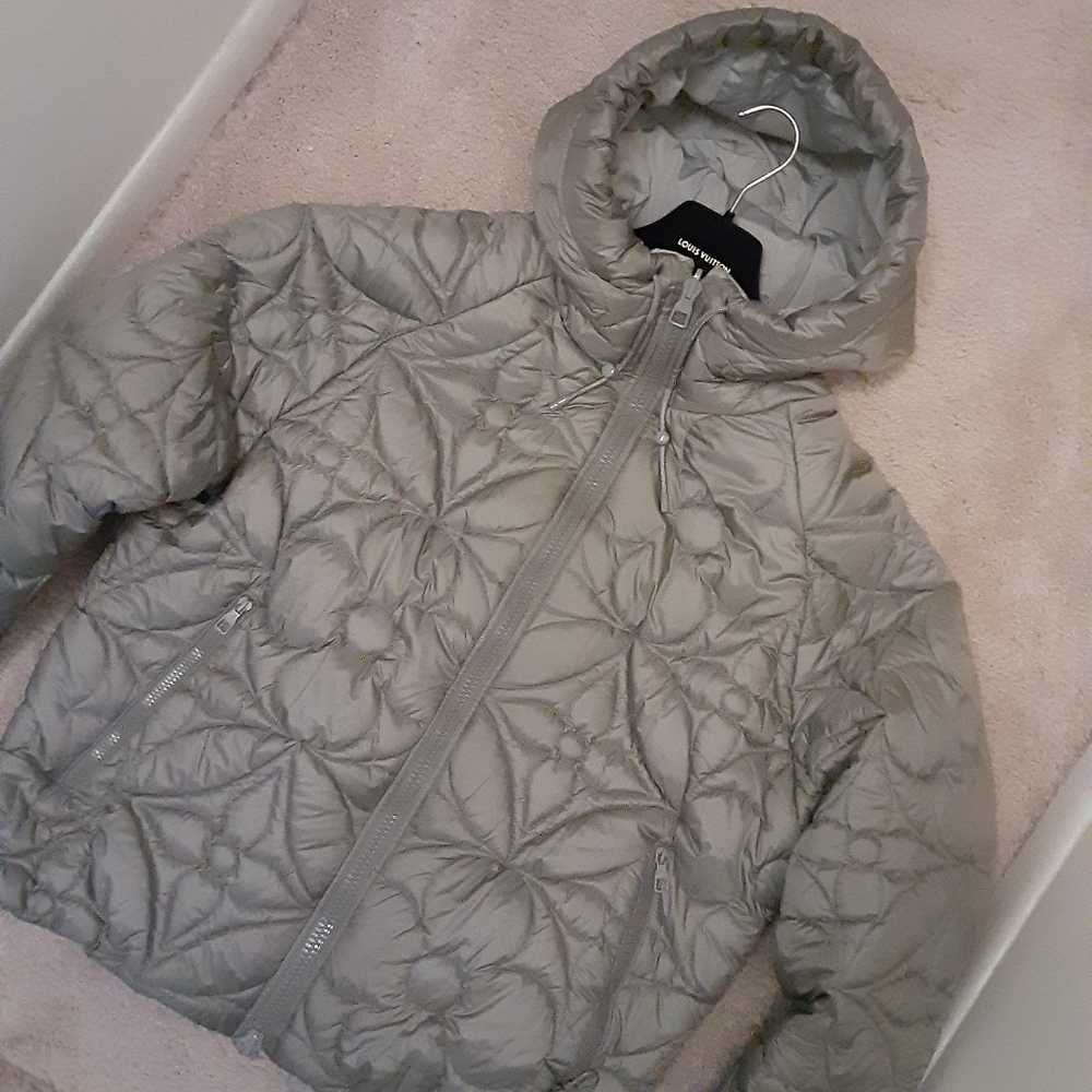 MEN'S LVSE FLOWER QUILTED HOODIE REVERSABLE JACKET